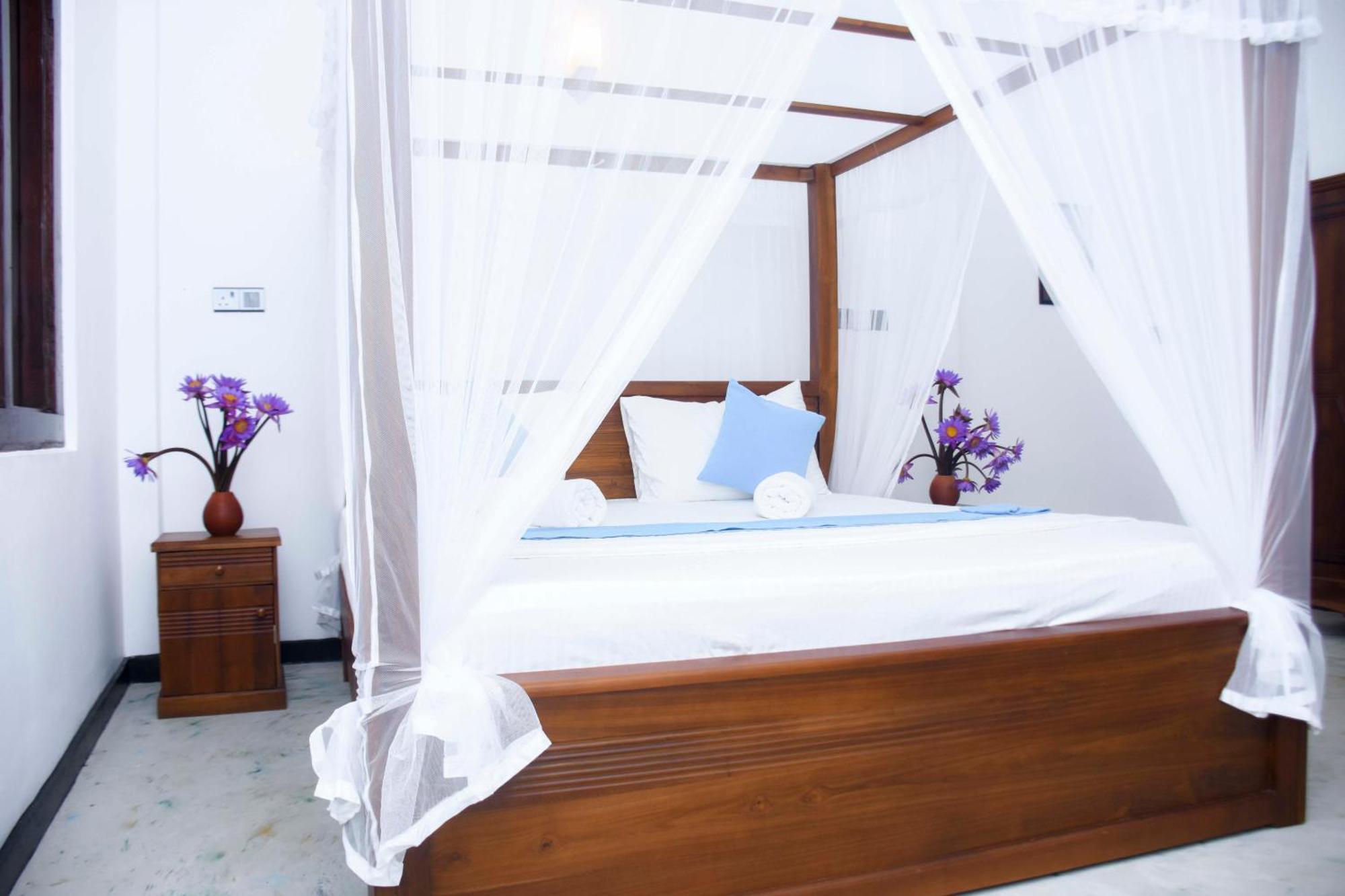 The Ceylon Lazy Lagoon Mirissa Exterior foto