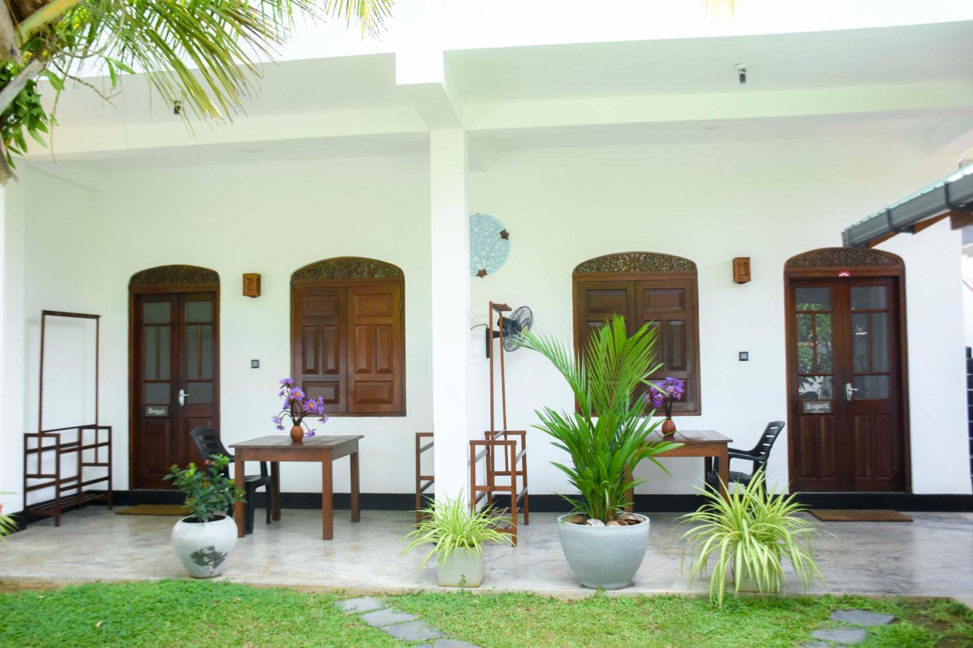 The Ceylon Lazy Lagoon Mirissa Exterior foto